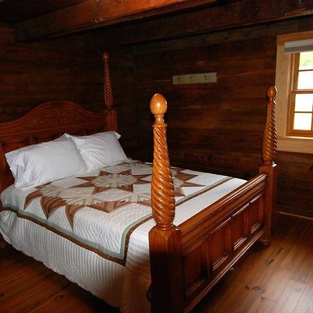 Silver Lake Bed And Breakfast (Adults Only) Harrisonburg Dış mekan fotoğraf