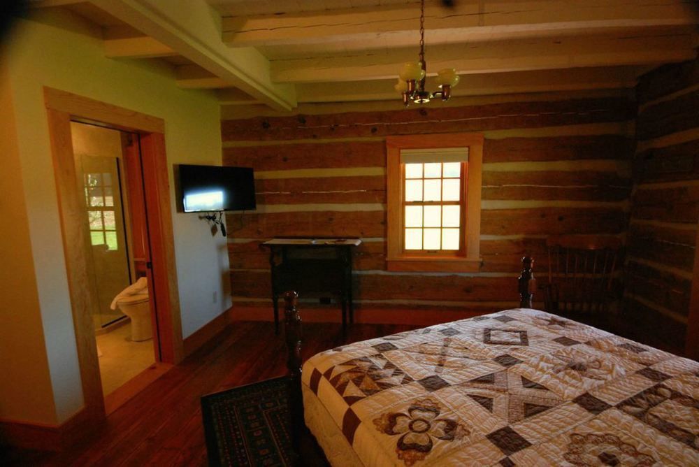 Silver Lake Bed And Breakfast (Adults Only) Harrisonburg Dış mekan fotoğraf